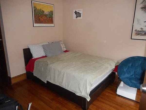 2917 N Sheffield Ave #2 — Photo 2