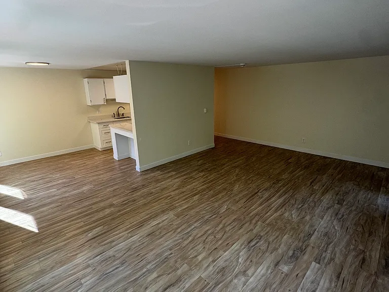 Genesee Park Apartments — Photo 8