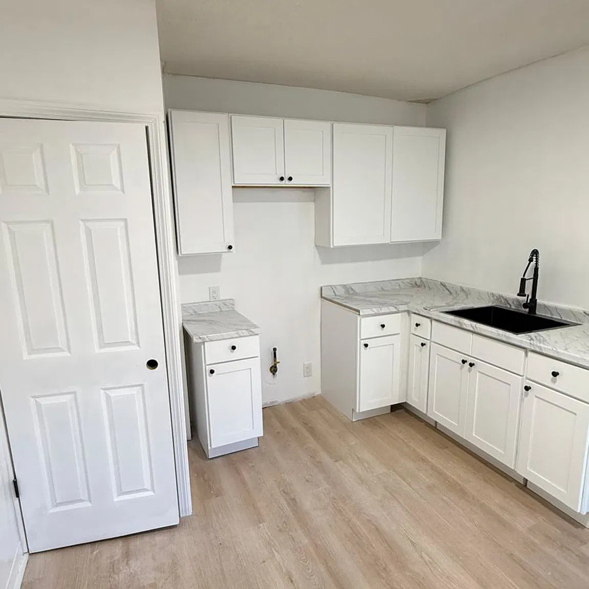 2 bed, 1000 sqft, $1,500 — Photo 1