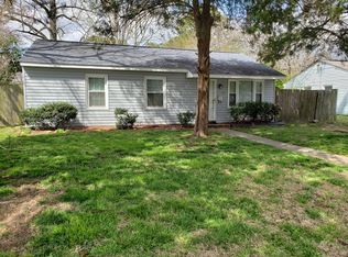 123 Peach Tree Ln, Hampton, VA 23669