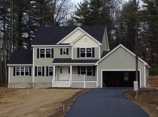 17 Groton Rd, Nashua, NH 03062