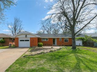 1009 N Berry Rd, Norman, OK 73069