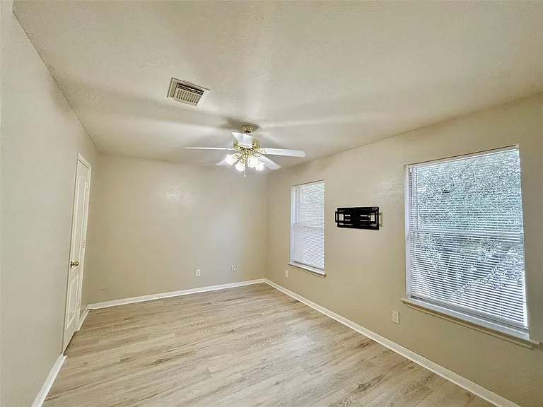6535 Silky Moss Dr — Photo 29