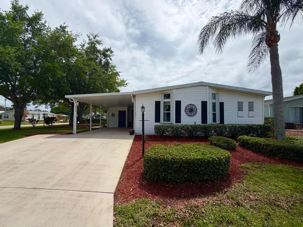 3717 Fetterbush Court, Port St Lucie, FL 34952
