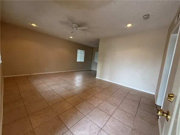 7927 Quimby Ave, Canoga Park, CA 91304