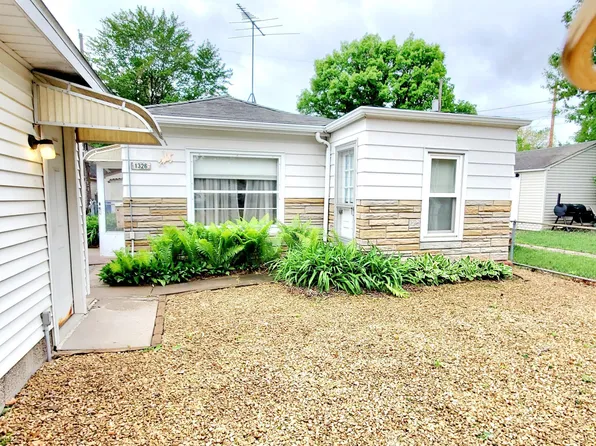 1326 Minnehaha Ave W, Saint Paul, MN 55104