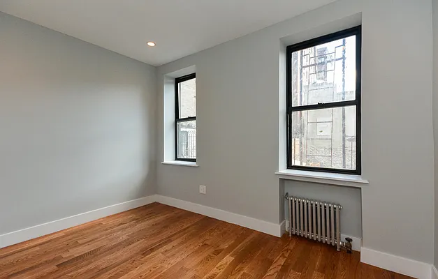 Rented by Clove Realty LLC | media 24