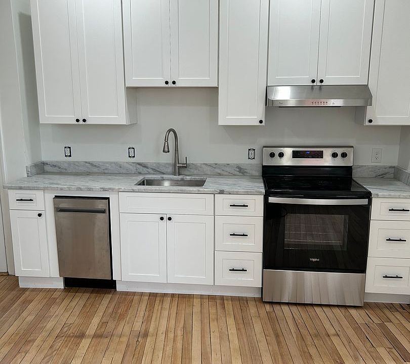 1st image of 117 Maine St #2