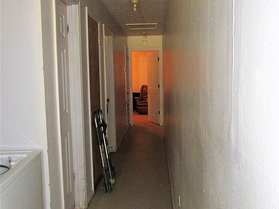5th image of 606 N Oak St