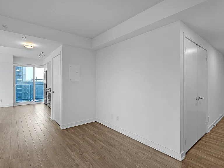 30 Samuel Wood Way #910 — Photo 17