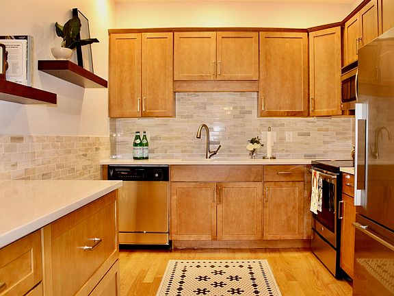 4th image of 10 Braemoor Woods Road #308