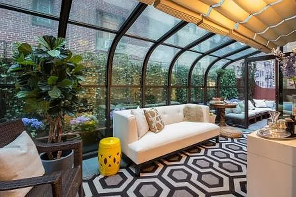 Sold by Modlin Group | media 21