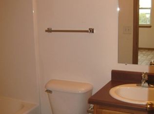 Studio Apartment / Junior 1 Bedroom - Maplewood Apartments, Missoula, MT 59808