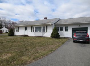 17 Bowdoin Rd, Andover, MA 01810