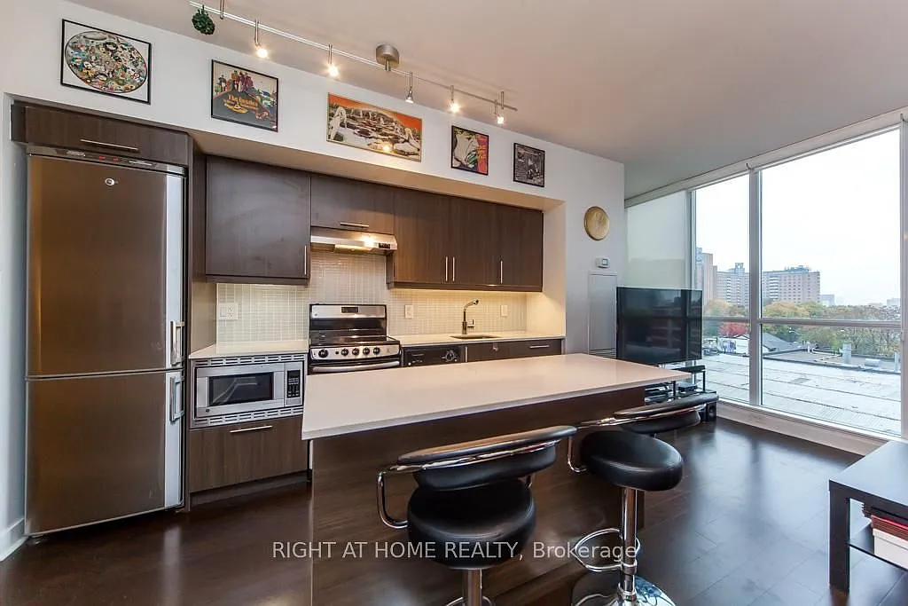 2 bed, $3,000 — Photo 1