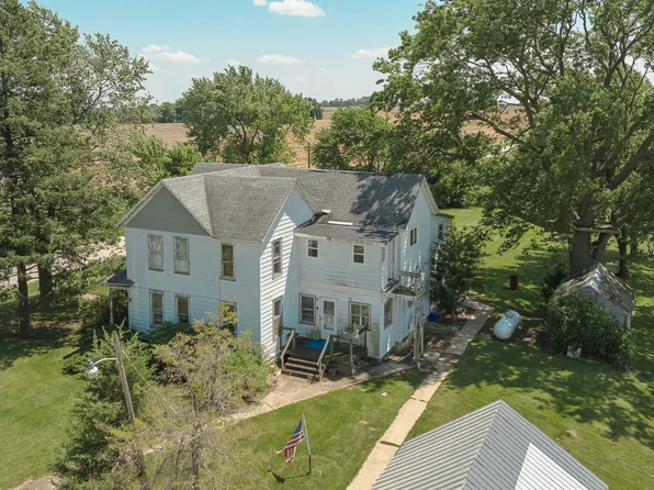 16053 E 30th Rd, Newark, IL 60541