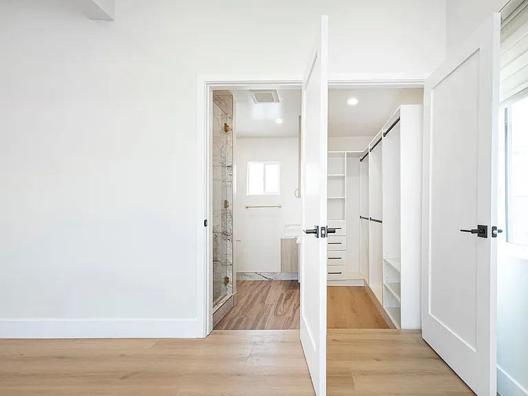 2225 Scott Rd — Photo 24