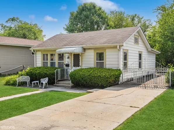 108 N Wisconsin Ave, Villa Park, IL 60181