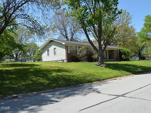 4th image of 1258 Circle Dr