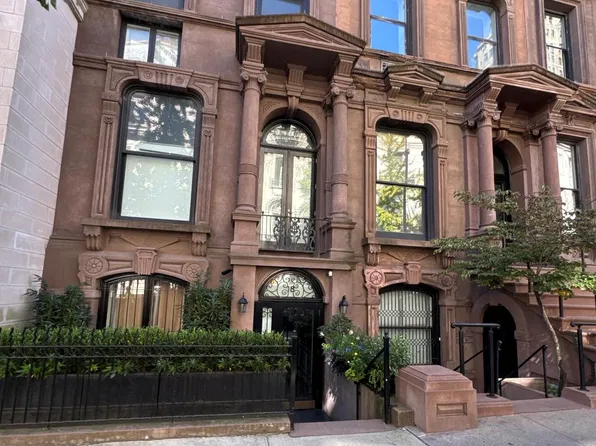 18 E 63rd Street #1, New York (Manhattan), NY 10065