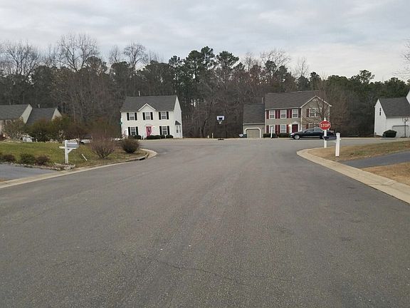 4th image of 920 Poplar Cove Way