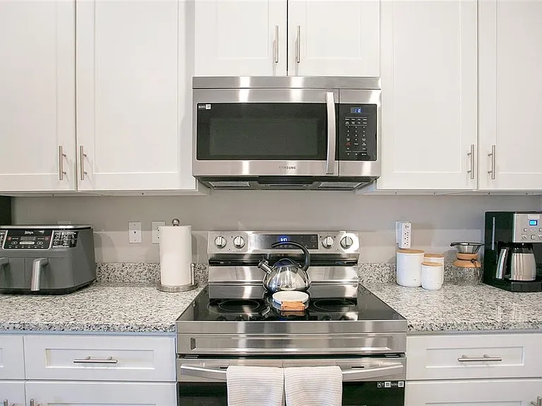 14257 SW 60th Ter #1 — Photo 10