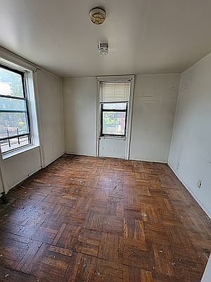 2nd image of 1617 President St APT B5