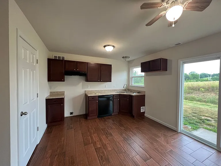 3 bedroom 2 bath home for rent — Photo 28