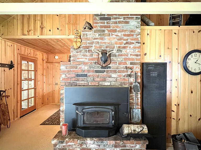 Wood burning stove
