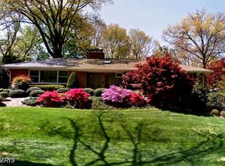 9716 Kenmore Dr, Kensington, MD 20895