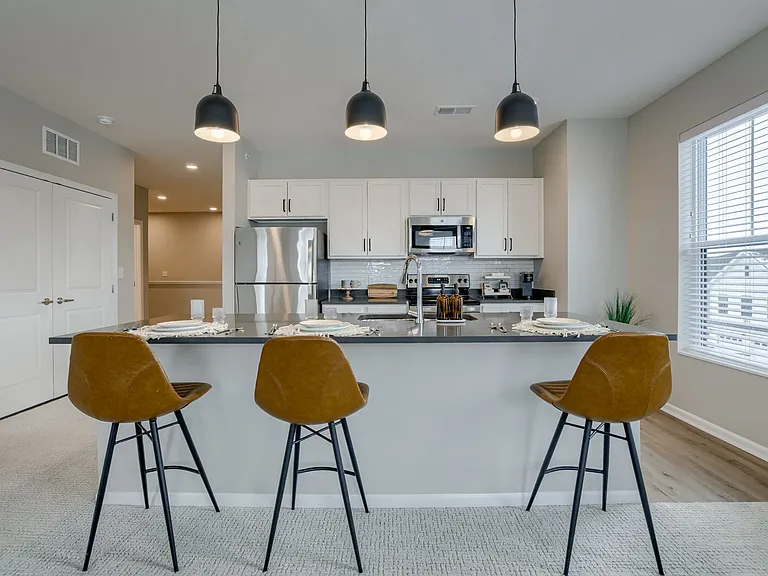Leona - 2 Bed / 2 Bath - 1,291 Sq.Ft.