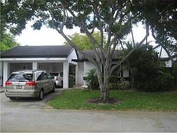1st image of 359 Fairway Cir