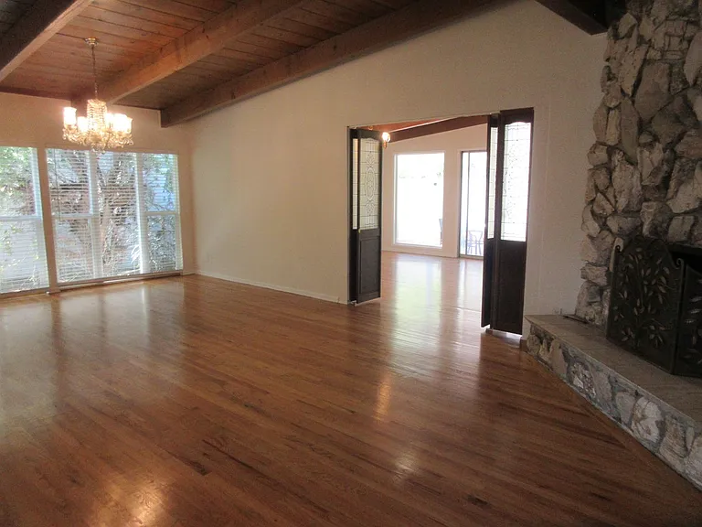 13235 Cumpston St — Photo 4