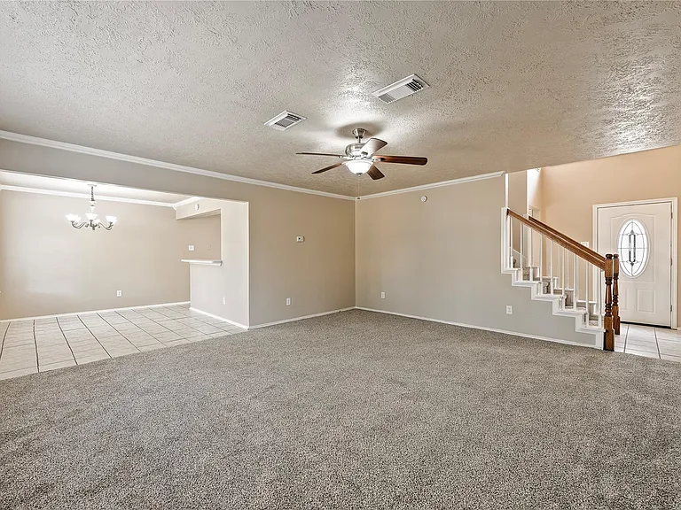 2627 Autumn Springs Ln — Photo 2