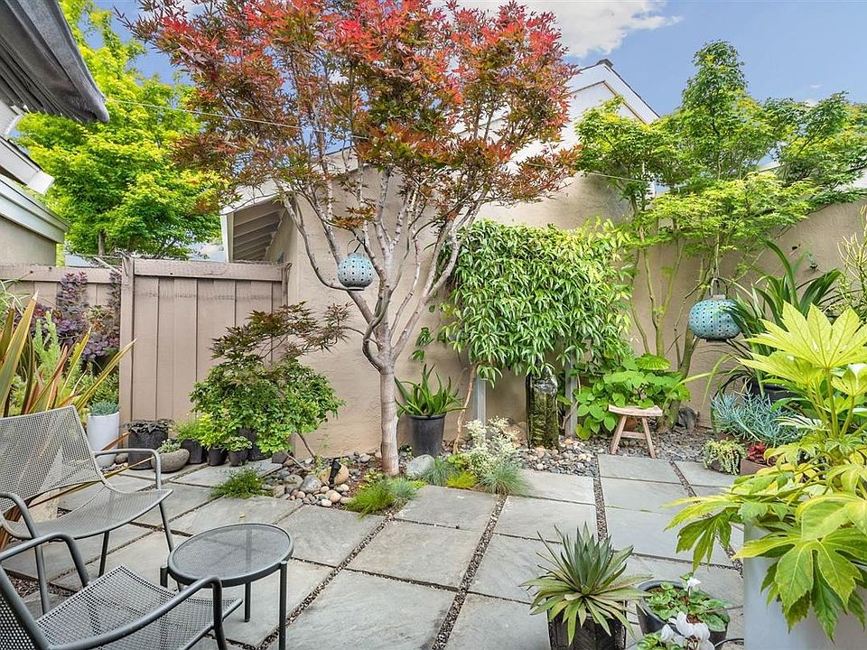 1st image of 223 Escobar Ave