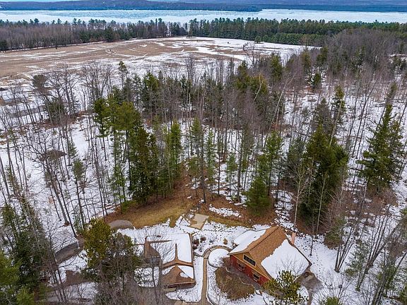 4th image of 8162 Skegemog Point Rd