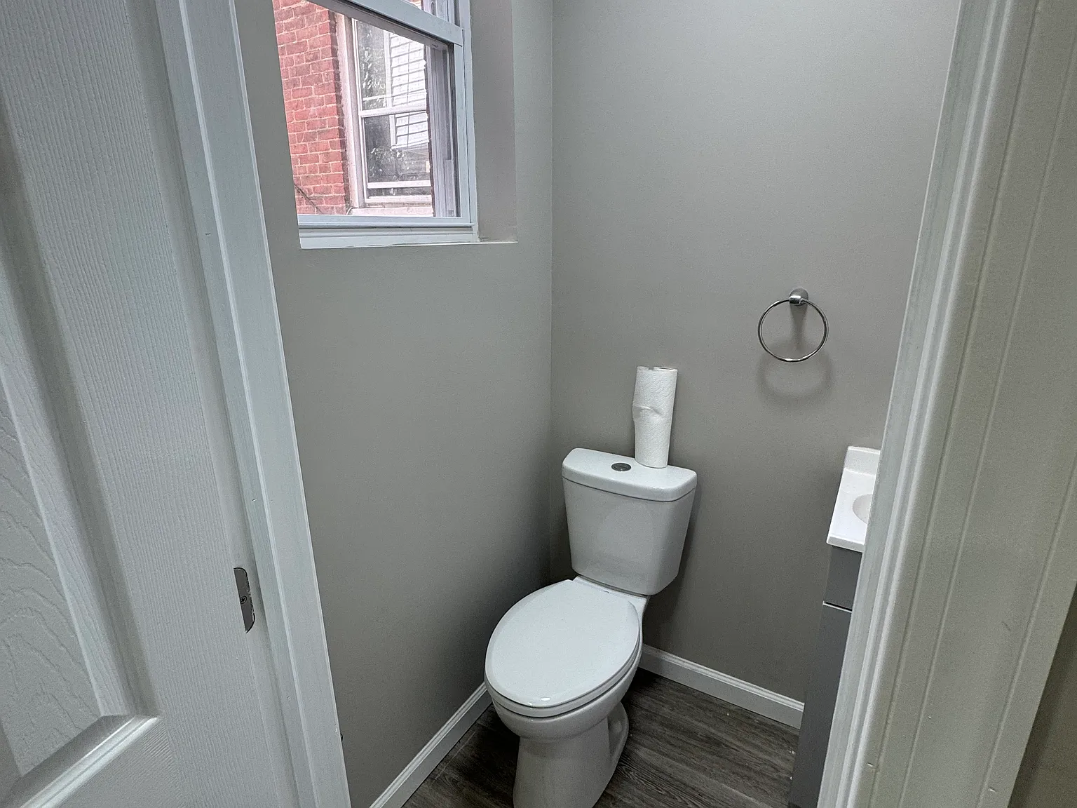 3 bed, 1296 sqft, $2,000 — Photo 4
