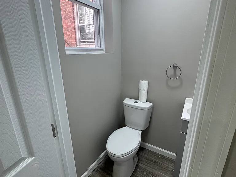 6018 Ross St — Photo 4