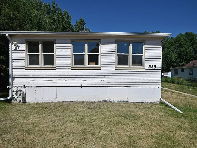 555 Wyoming Ave — Photo 6