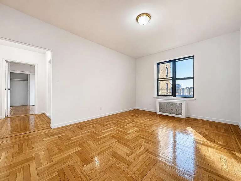 590 Fort Washington Ave #5N — Photo 2