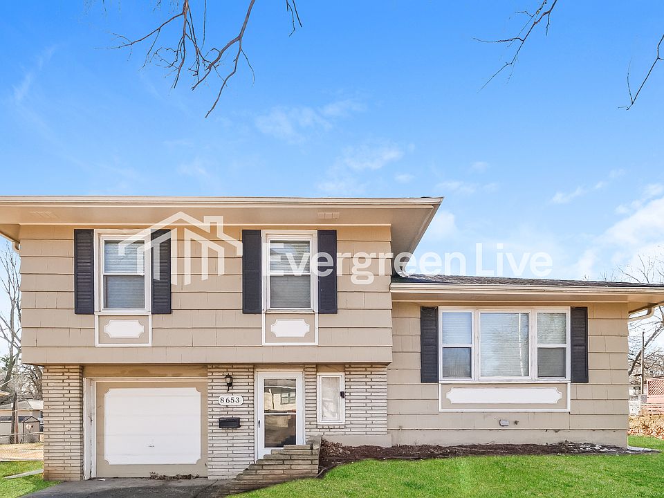 1st image of 8653 E 109th St