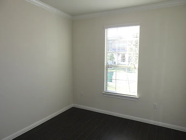 9903 Quercia Dr — Photo 20