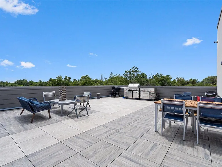 2213 Poquito St — Photo 26