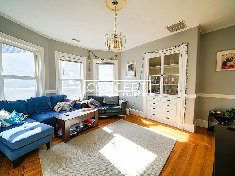 122 Calumet St — Photo 7