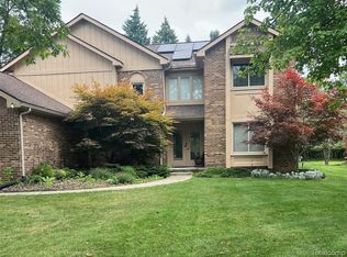 6358 Timberwood S, West Bloomfield, MI 48322