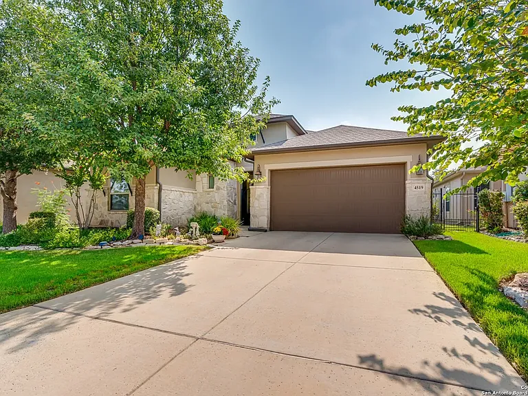 4519 Amorosa Way — Photo 1