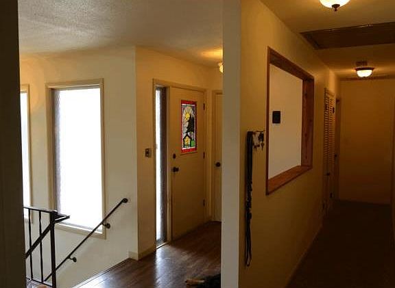 5th image of 625 NW North Shore Dr