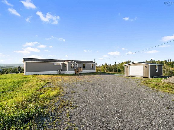 5th image of 3732 Highway 7