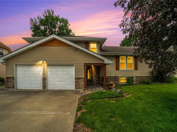 16313 E 27th Ter S, Independence, MO 64055
