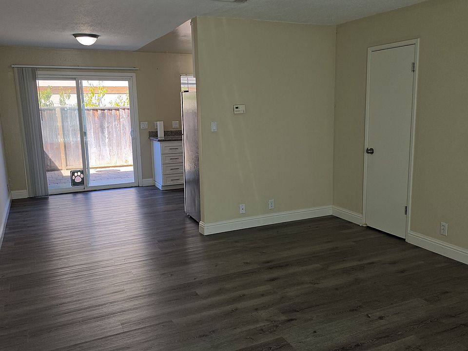 1st image of 735 Palomino Dr #2